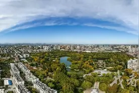 邢台出现“阴阳天”奇观！气象专家解释来了→图片