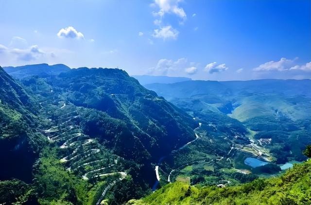 两岸媒体携手探秘黔西南：山水共情，文脉同频