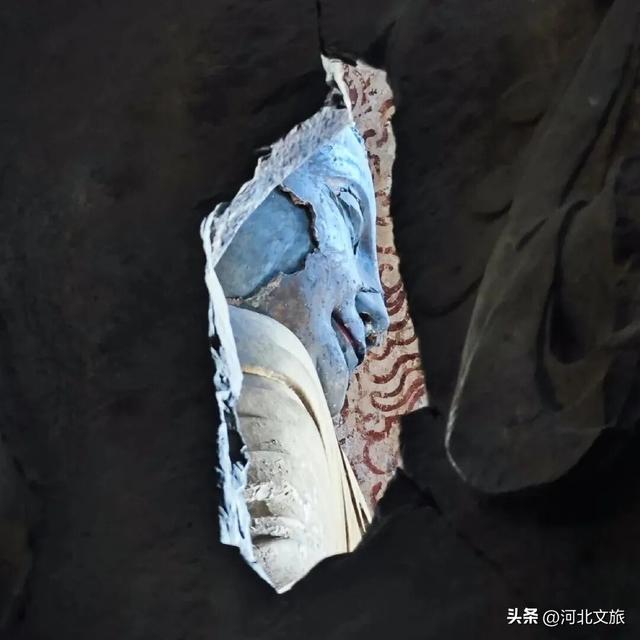 北响堂石窟的 “神秘邀请函”：从龙纹浮雕到刻经密码，解锁北齐皇室的石窟秘密