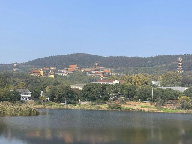 骑游江宁方山祖堂山：一坊一庙一观一寺