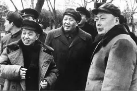 陈毅与朱德、毛主席并称为“井冈山三大巨头”，他有什么贡献图片