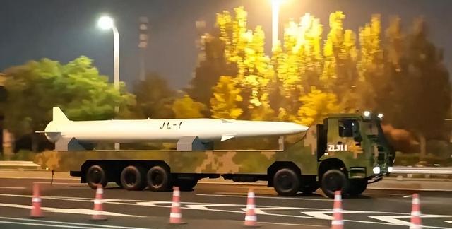 270架轰6全副武装，空射核弹就绪，美媒：中国已成超级核大国？