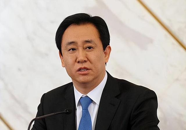 许家印在看守所的生活怎样？铁窗无情奢靡不再，一切都是咎由自取