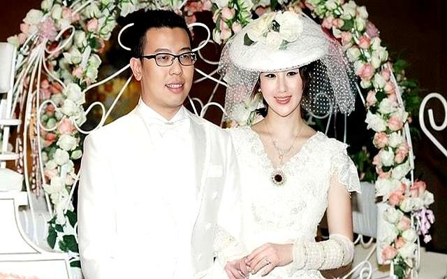 香港知名女星移居美国，豪宅背山靠海，未婚生子感情状况成谜