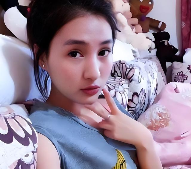 10年入狱2次，爆火后包一晚40万，如今的她又钓上富豪