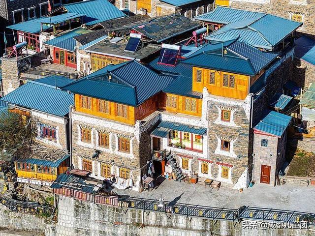 成都不远！这三个地方的红叶，美得很超过！