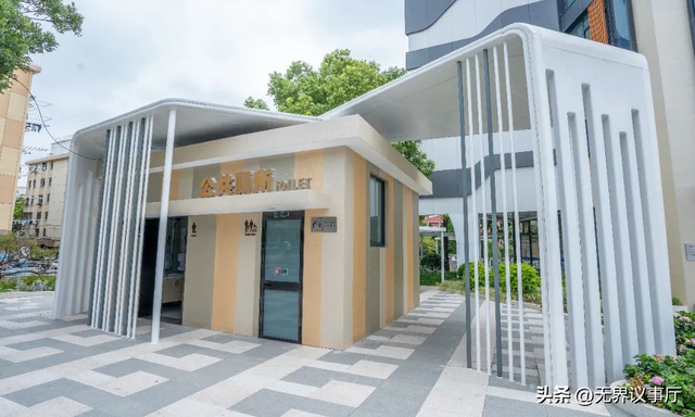 逛商场遇公共坐厕老犯怵？蹲厕更卫生是误区，3个技巧用的更安心
