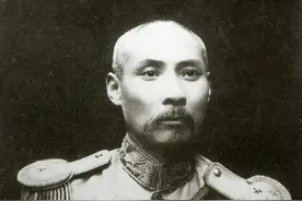 号称北洋之虎的段祺瑞，一生轰轰烈烈，为何死无葬身之地？图片