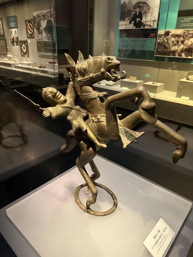 桂林博物馆里寻“马”觅祥瑞