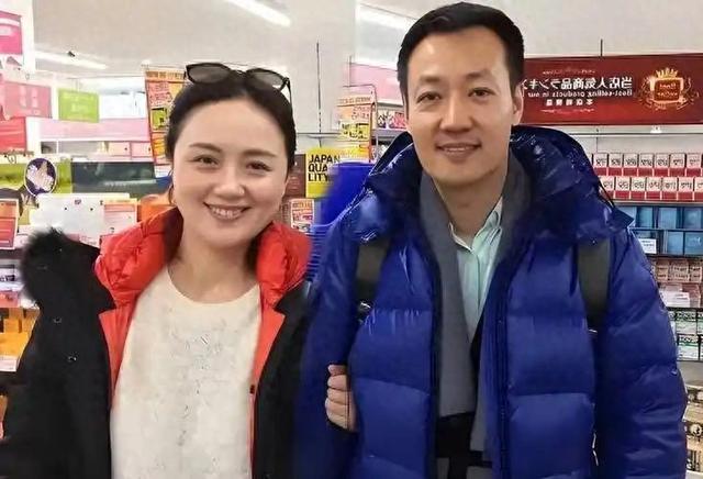 离春节不到2月，52岁辛柏青高调传出喜讯	，朱媛媛终于可以放心了