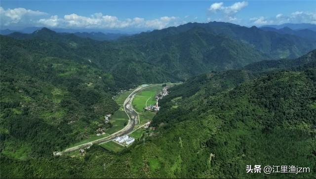 西川：秦岭深处的水墨长卷