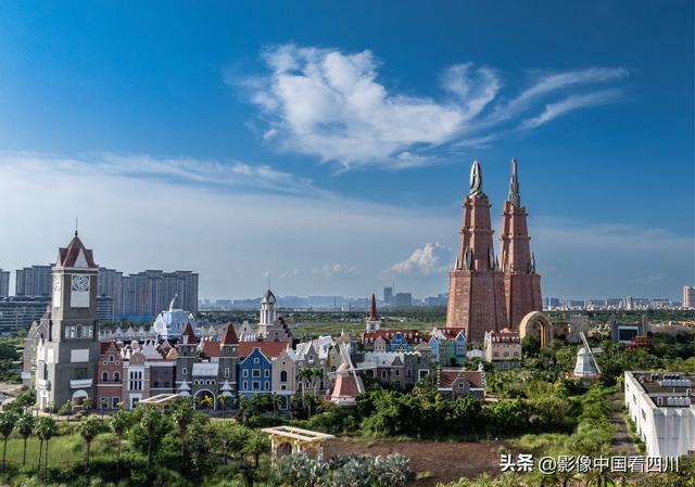 海南海口：长影环球100奇幻乐园璀璨夺目