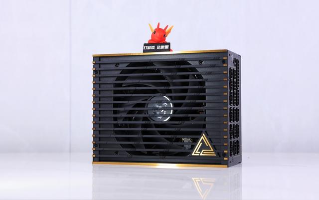 电源也有土豪金？微星MEG Ai1600T PCIE5旗舰电源上手体验