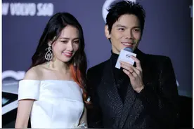 从双证到三孩：向佐郭碧婷的婚姻生活，‘家庭版图’扩张！图片