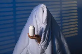 褪黑素真能改善睡眠吗？网传的9大副作用是真是假？图片