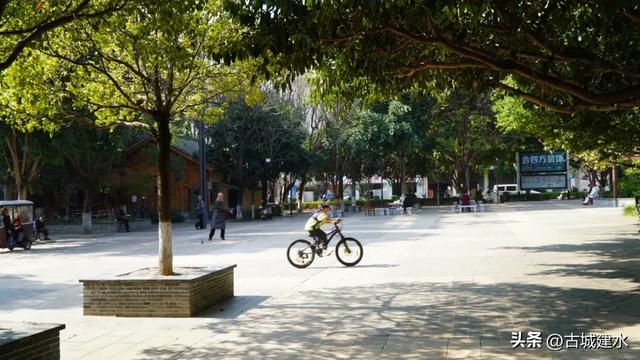 焕新亮相!建水永祯文化广场改造完成全新开放