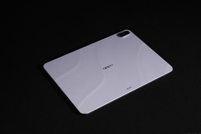 OPPO Pad 5柔光版图赏：旗舰平板也可以很年轻