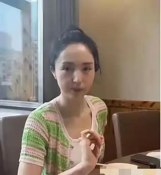 曾经做梦都想娶的女神如今老态尽显，岁月真是不留情面啊