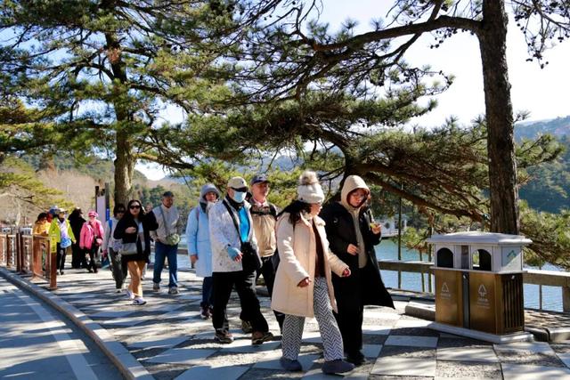 免签直航带热入境游：马来西亚旅行商考察团到庐山踩线