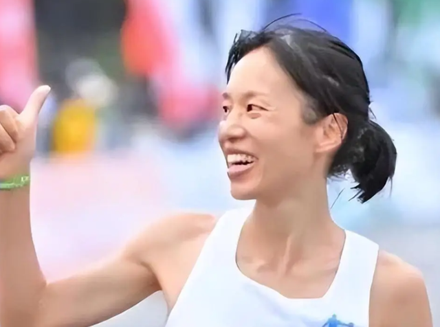 调休争议4个月后	，张水华再因一举动让大众刮目相看，官媒也承认