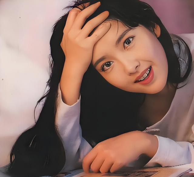 被戴8次绿帽子，3次被捉奸在床，这就是我们“玉女”守卫的爱情