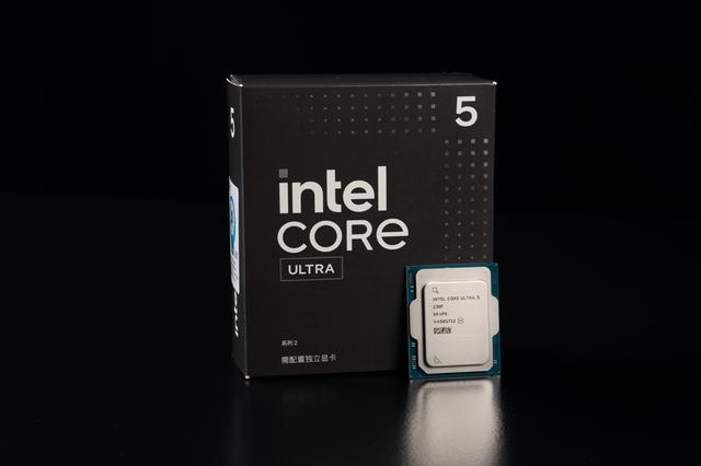 英特尔酷睿Ultra5 230F+铭瑄挑战者H810ITX+乔思伯NV10装机分享！