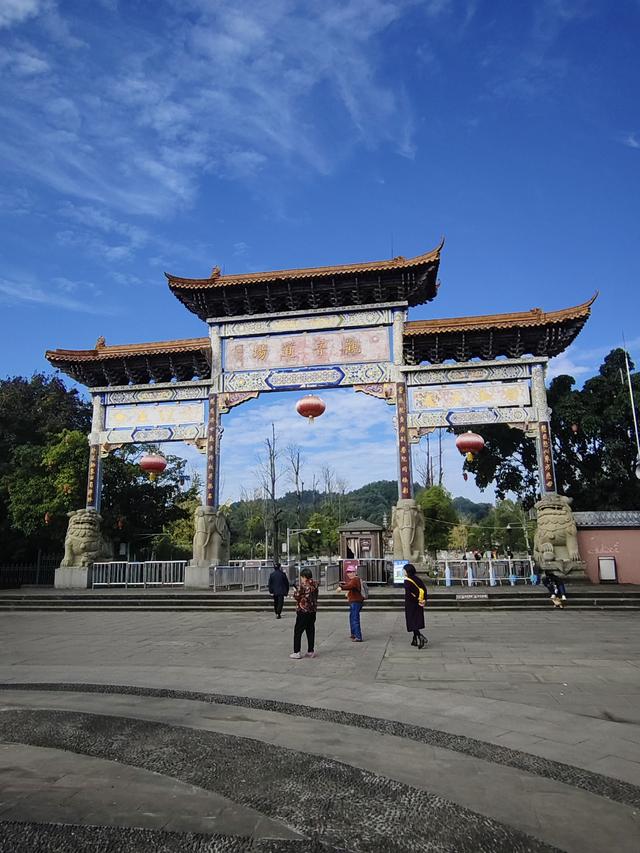 南行漫记：离开南充走G318到达遂宁，驻车圣莲岛营地