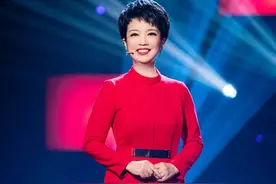 从央视主持人,到扮演周总理夫人,她的人生因4次“意外”而反转图片