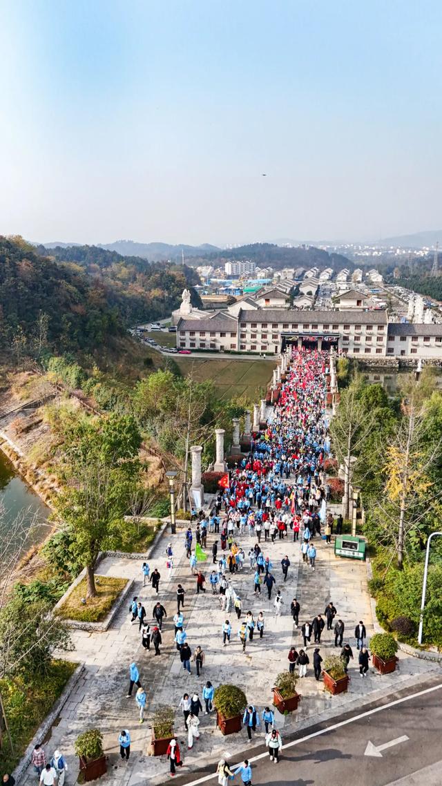 今天,万人齐聚木兰山!