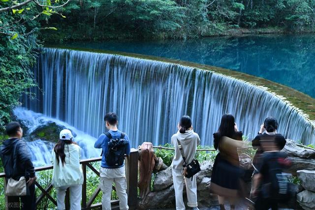 夏日文旅活力绽放“避暑游”“清凉游”玩法升级，游客选择更丰富