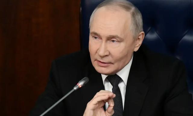 谈妥了，中乌代表在京握手，泽连斯基对华示好，中方要拔1根毒针