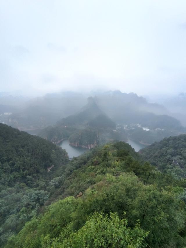 散文：雨中太行行