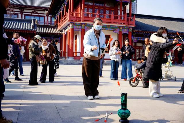 “千年古都诗意长安”活动走进兴庆宫