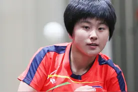 朝鲜女乒乓球运动员金琴英火了！小姑娘头发浓密眼神清澈，好甜美图片