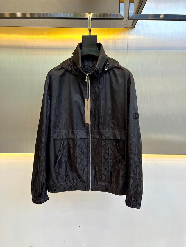 探访安徽淮北“地下男装基地一条街”各样顶级外套均价几百