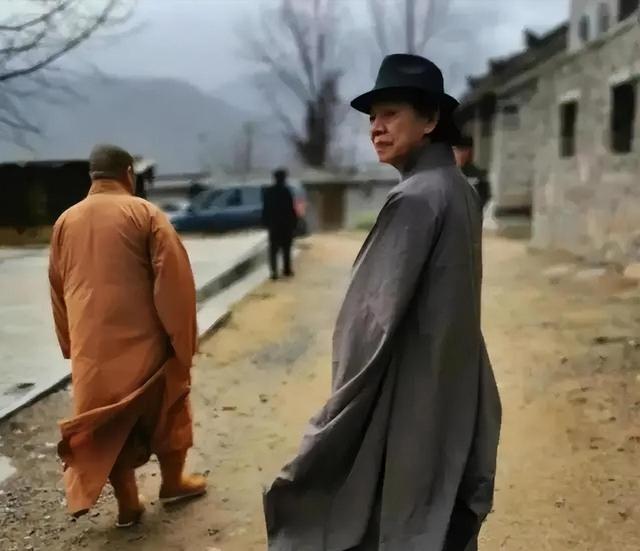 释永信被抓后，最惨的人出现，居然是那个捐46亿的蔡志忠老爷子