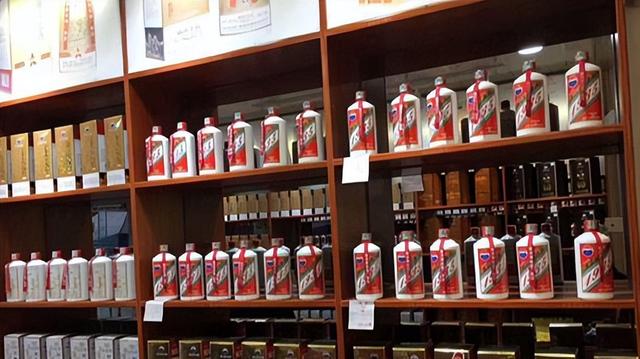 电商暴打茅台，从3000跌到1499元，批发商1640元拿货赔钱卖