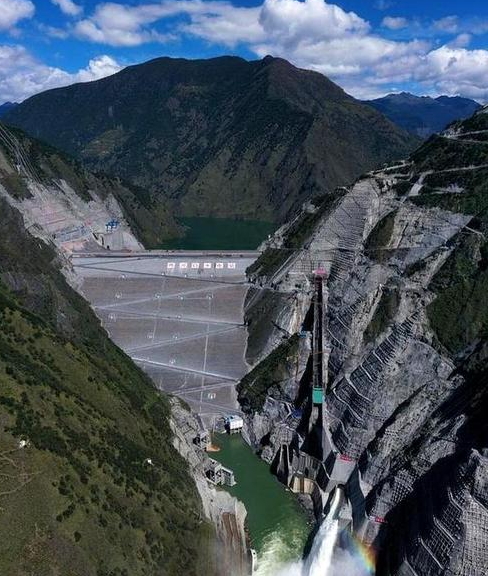 中国造世界最贵水坝，莫迪一反常态，印度拉闸泄洪，挑起水源战争