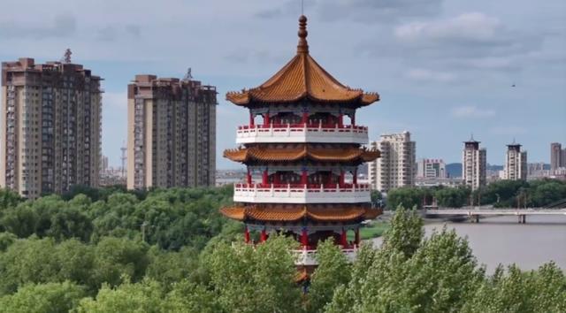 梅河口滨河景观带：水韵绘就幸福图