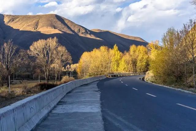 为何进入川藏线要必备安全套和卫生巾