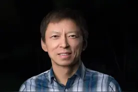 文史 | 张朝阳，朝着阳光奔跑图片