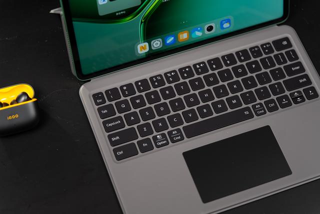 游戏党必备!iQ00 15全家桶评测