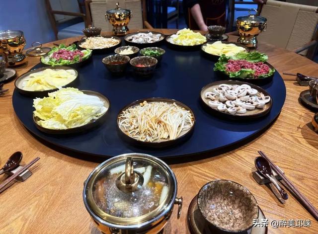 100个美梦丨在天台山云雾深处，藏着一处会呼吸的苔藓秘境