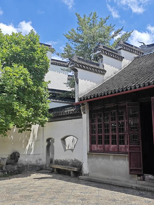 “富土”中的同里