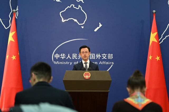 菲律宾闯大祸了，中方发大火，已通知后果自负，菲坐滩船迎来结局