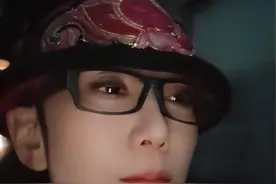 这一夜，66岁崩溃痛哭的杨丽萍，给不婚不育的人都提了个醒图片