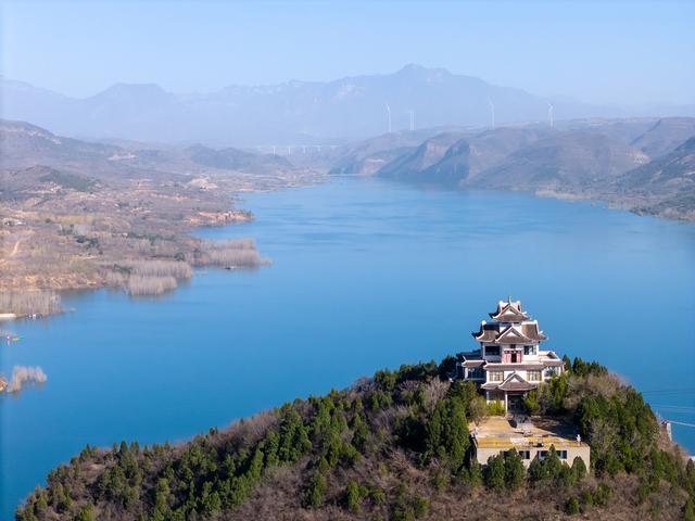 船行碧波上，人在画中游——济源黄河三峡行记