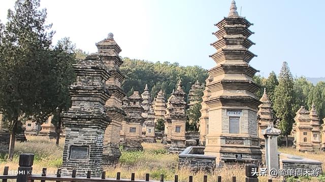 16）嵩山秋行记：27人踏秋赏红叶，从西山脊到古刹禅心