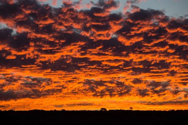 素颜版巴黎走红，推荐一处不“照骗”的目的地！