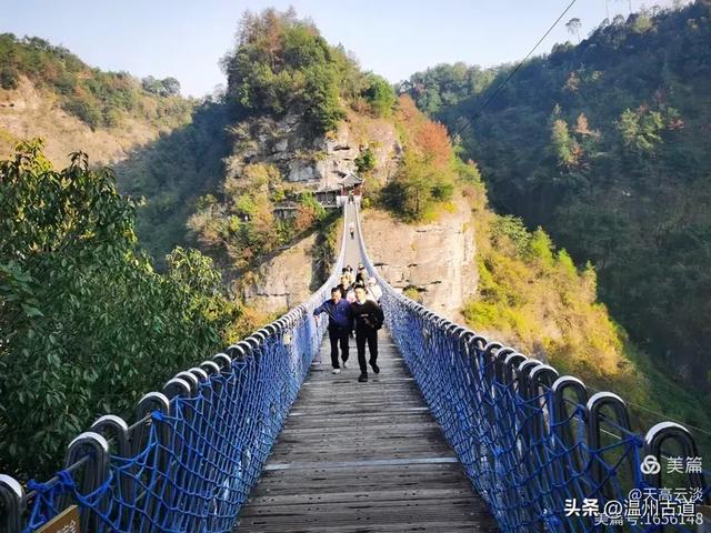 这处以丹霞地貌而闻名的名胜奇观,风光奇绝值得一去!